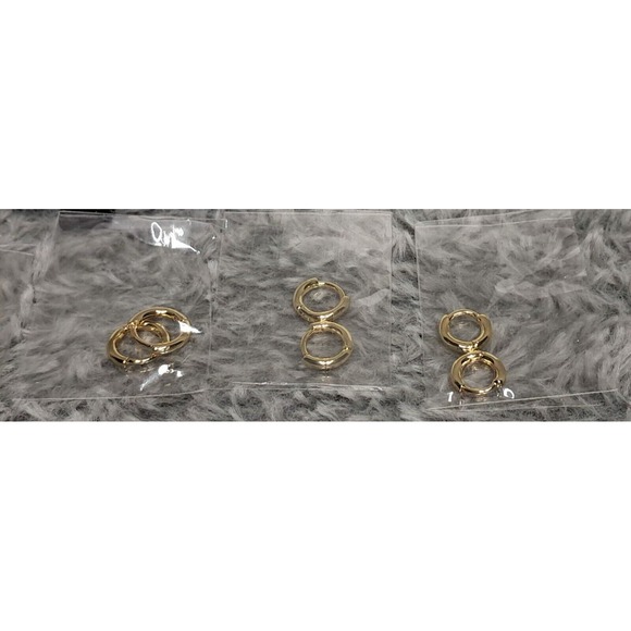 New Besteel Small Round Huggie Hoop Earrings Gold Plated Hypoallergenic Light - Picture 2 of 7